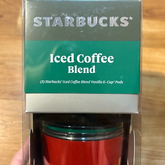 Starbucks holiday gift set red tumbler Iced Coffee Blend Vanilla K-Cup Pods - Picture 2 of 5